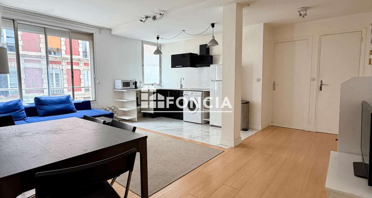 Appartement à PARIS-11E