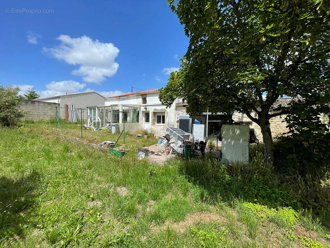 Maison à SAINT-AGNANT