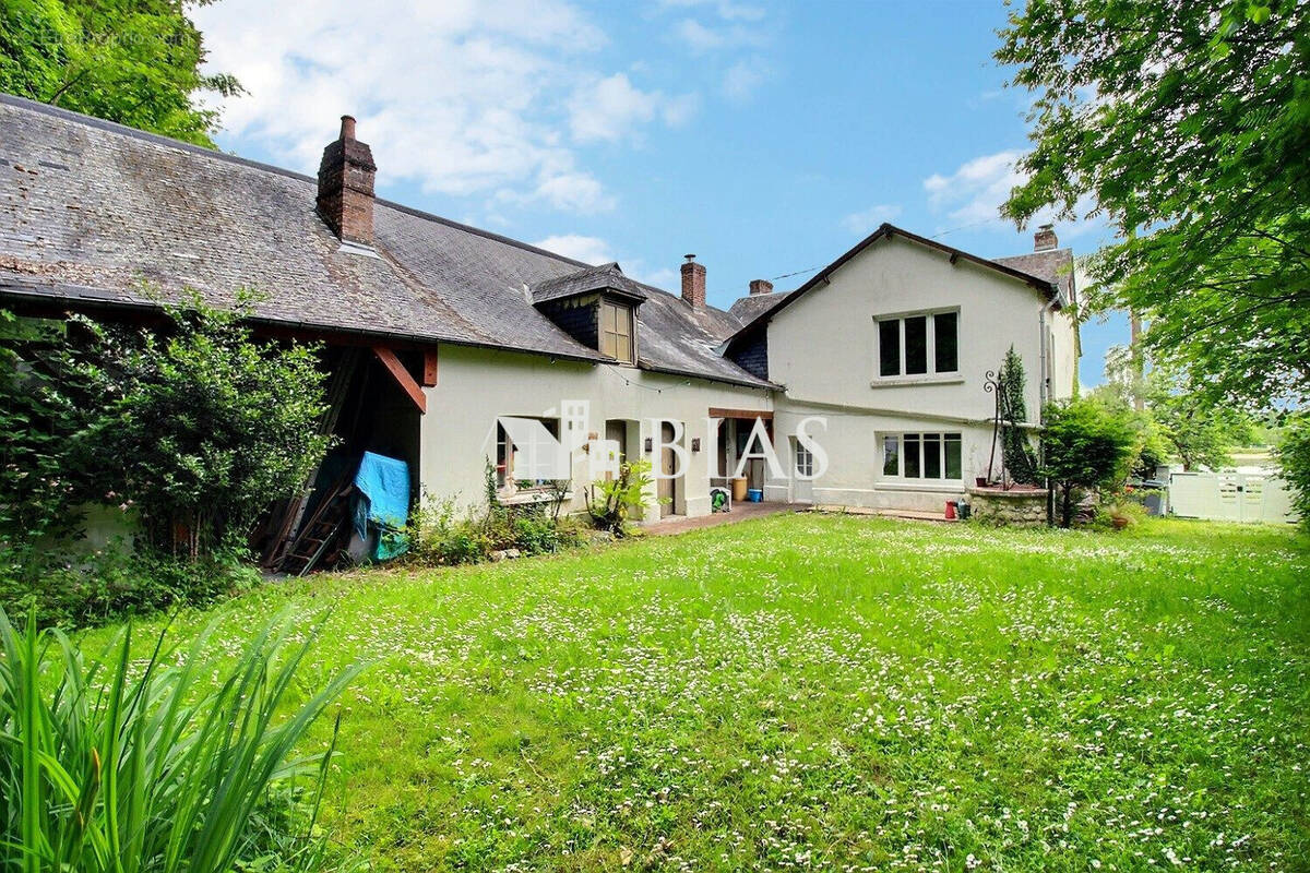 Maison à BOURG-ACHARD