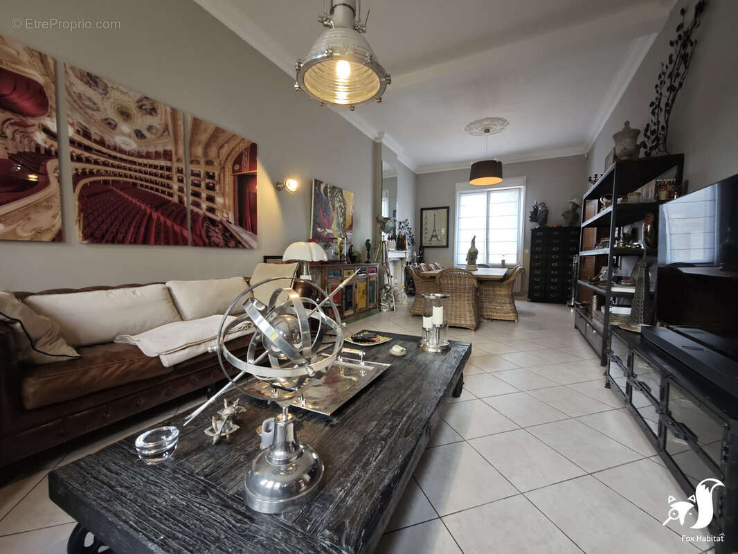 Maison 252 m² à Iwuy  - photo 2