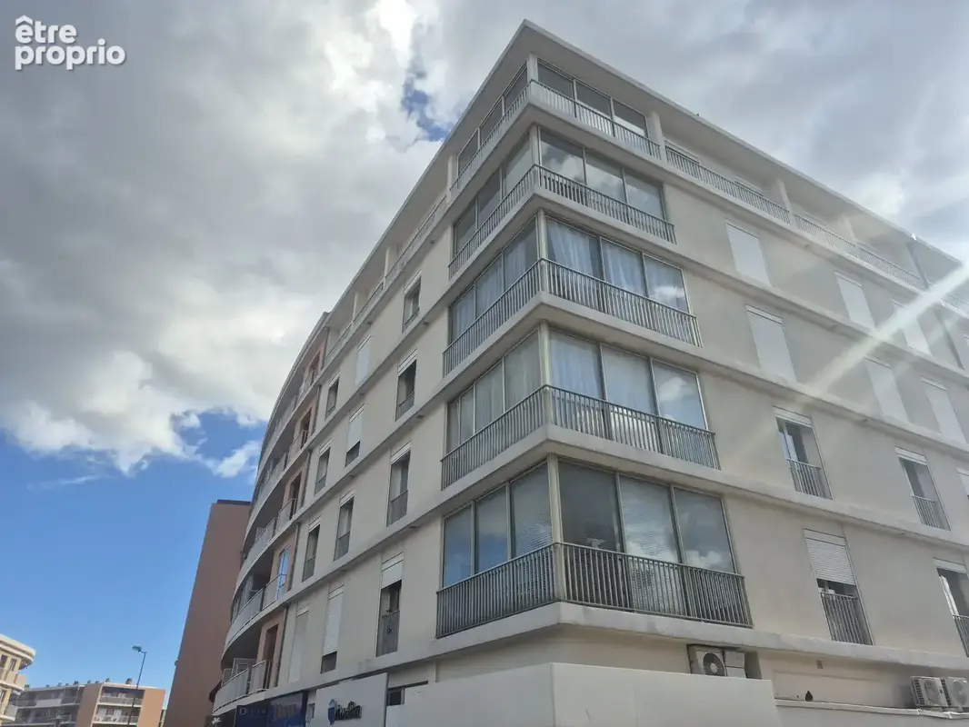 Appartement 2 pièces 48 m² à vendre à La Valette-Du-Var (83160) - photo 2
