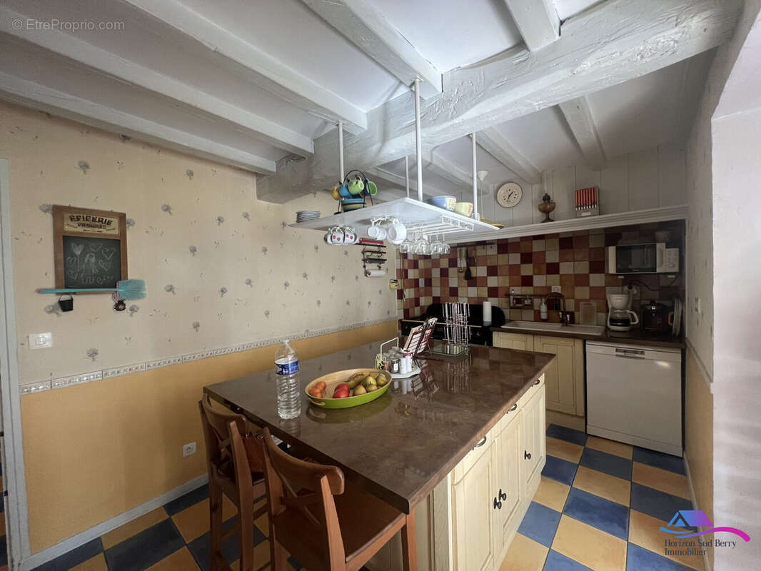 CUISINE - Maison à SAINT-SATURNIN