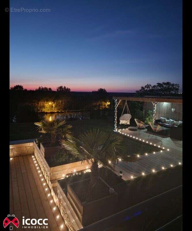 Maison 136 m² à Saint-Michel-En-L'herm  - photo 2
