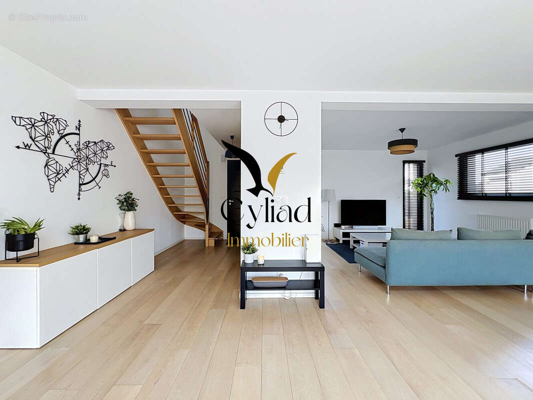 Maison 127 m² à Saint-Coulomb  - photo 6