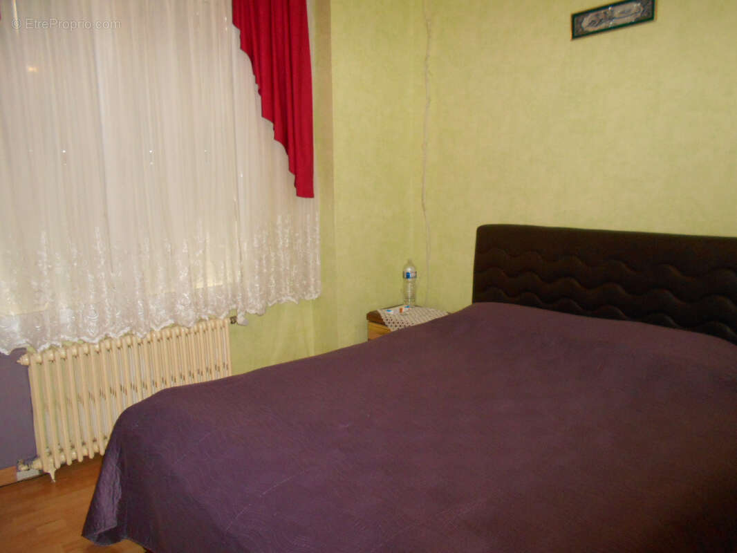 À Vierzon (18), maison en vente avec CENTRAL IMMO VIERZON - photo 6