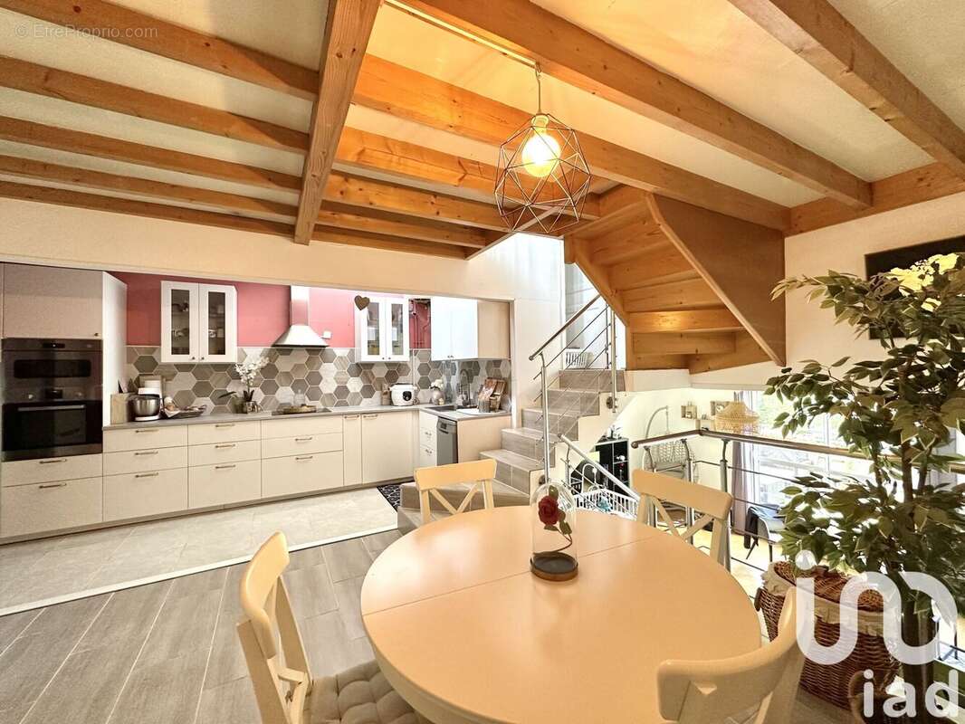 Photo 6 - Appartement à SAVIGNY-LE-TEMPLE