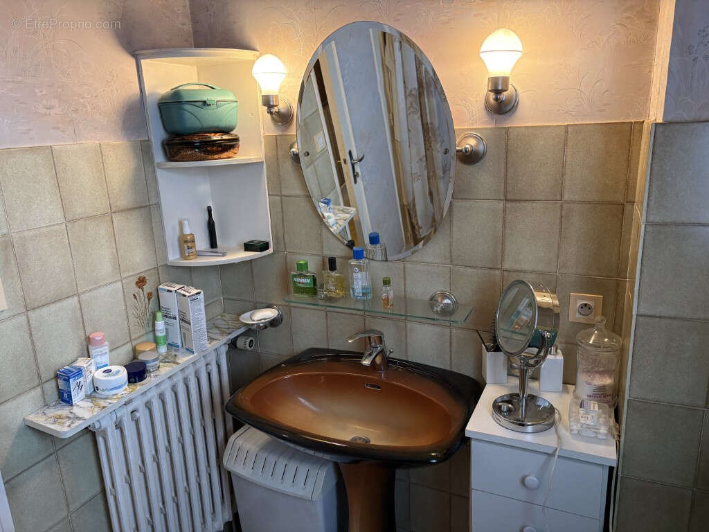 Maison à ARNAC-POMPADOUR