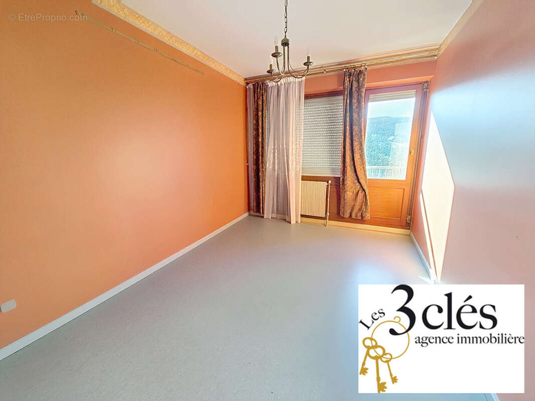 Appartement à JACOB-BELLECOMBETTE