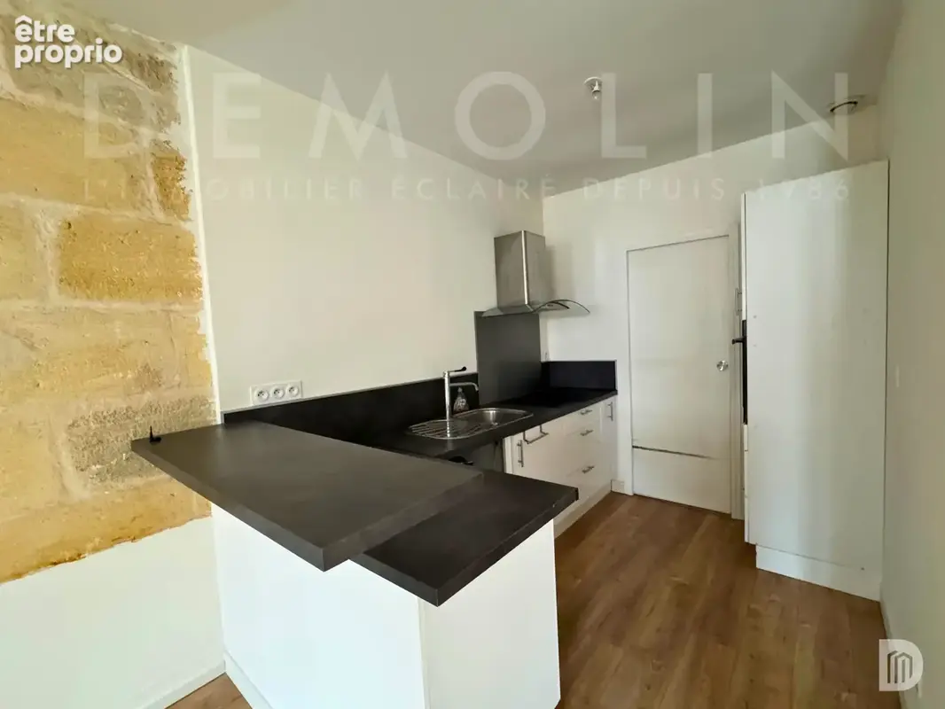Appartement 2 pièces - 44 m2 - Nansouty - Entièrement rénové - photo 4