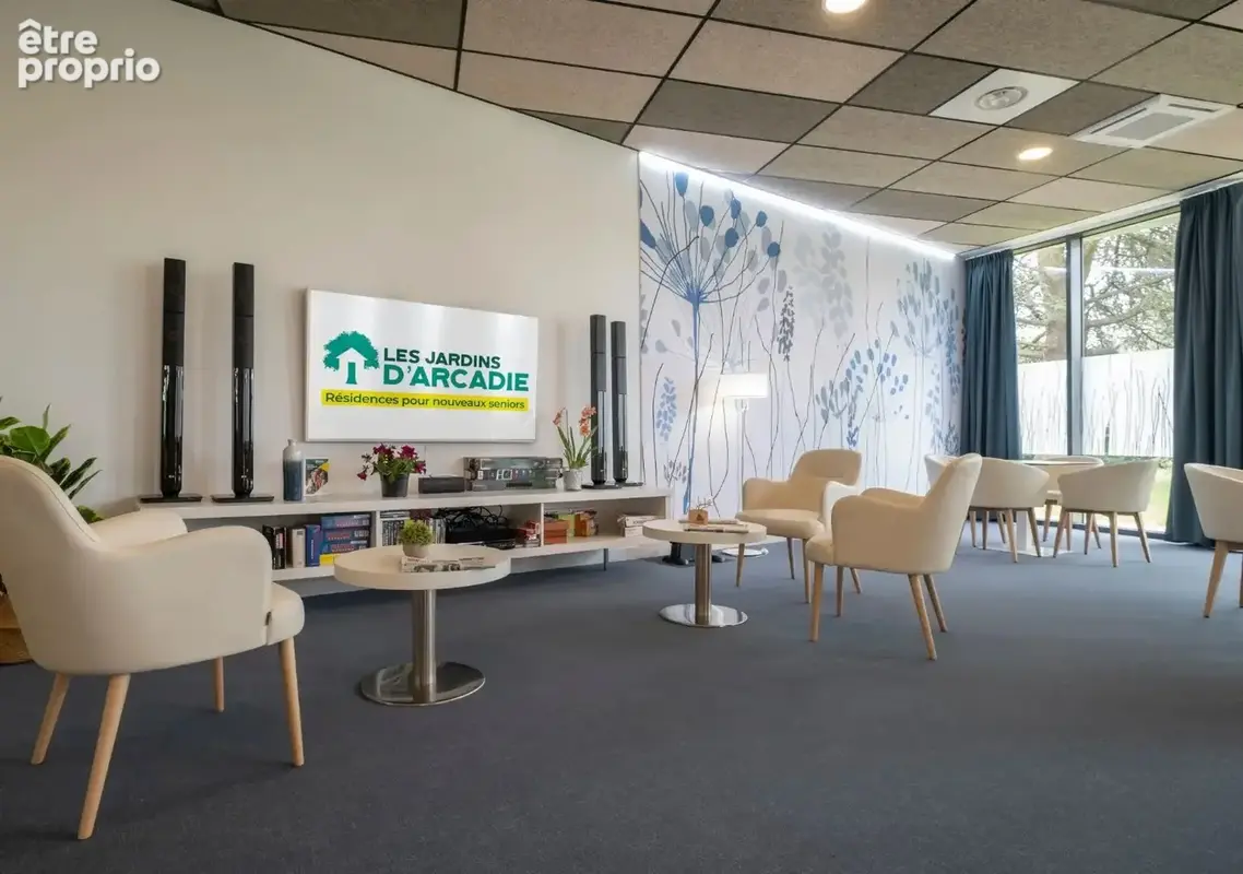 INVESTISSEMENT LOCATIF  La Rochelle  Résidence Services Seniors Les Jardins d'Arcadie - 5,43% de rentabilité - photo 8
