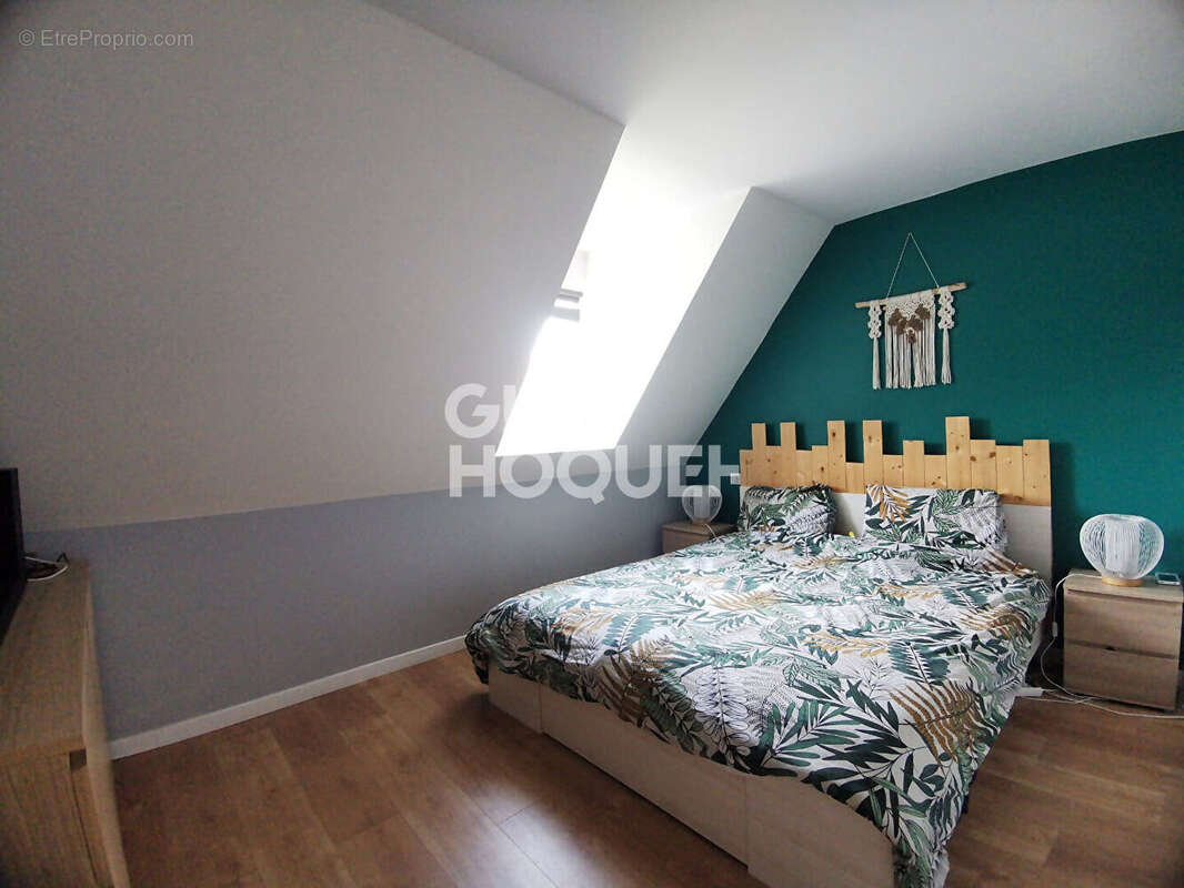 Maison à LA CHAPELLE-D'ARMENTIERES