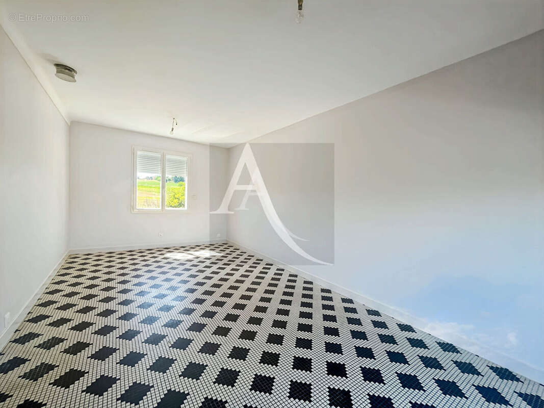 Maison à MONSEMPRON-LIBOS