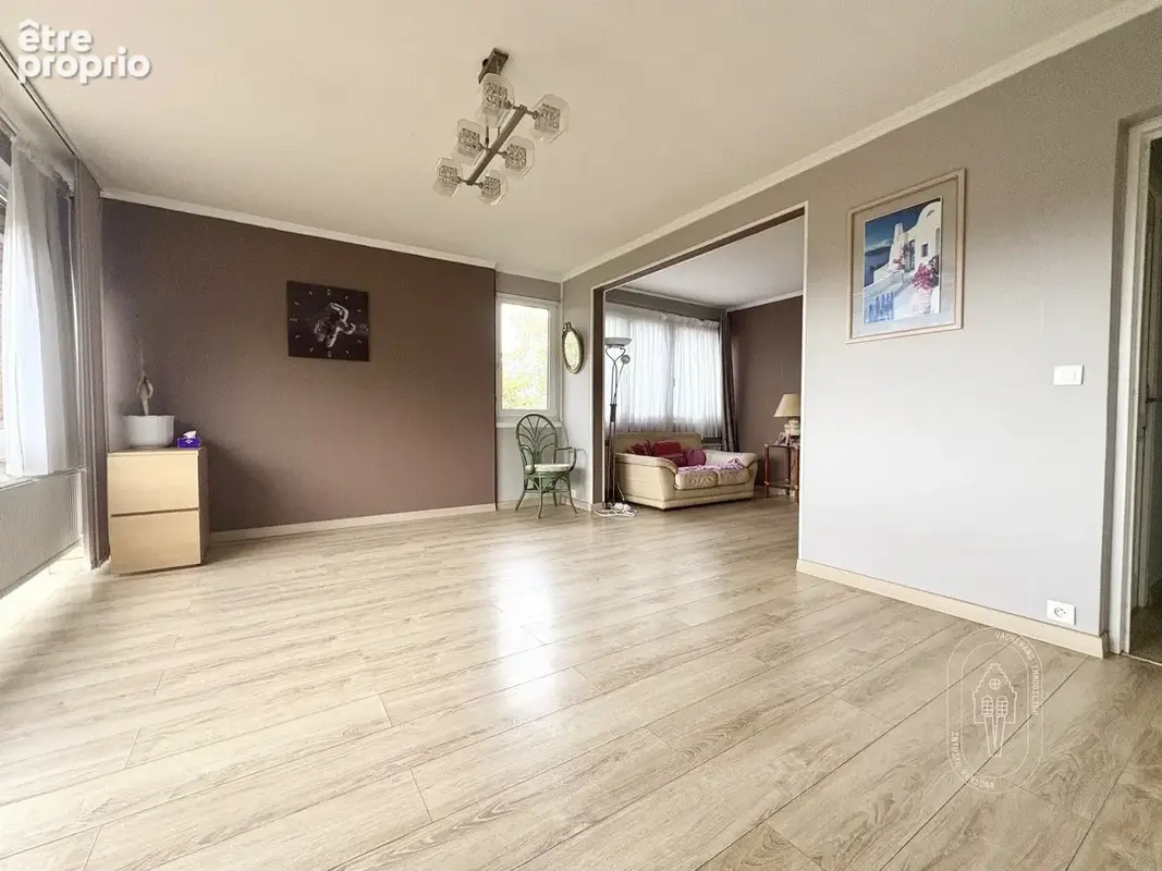 Appartement 4 pièces 79 m² à vendre à Lys-Lez-Lannoy (59390) - photo 2