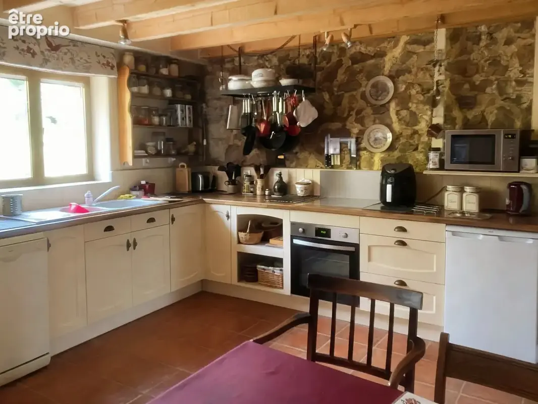 Propriété de caractère au calme avec potentiel exceptionnel - photo 2