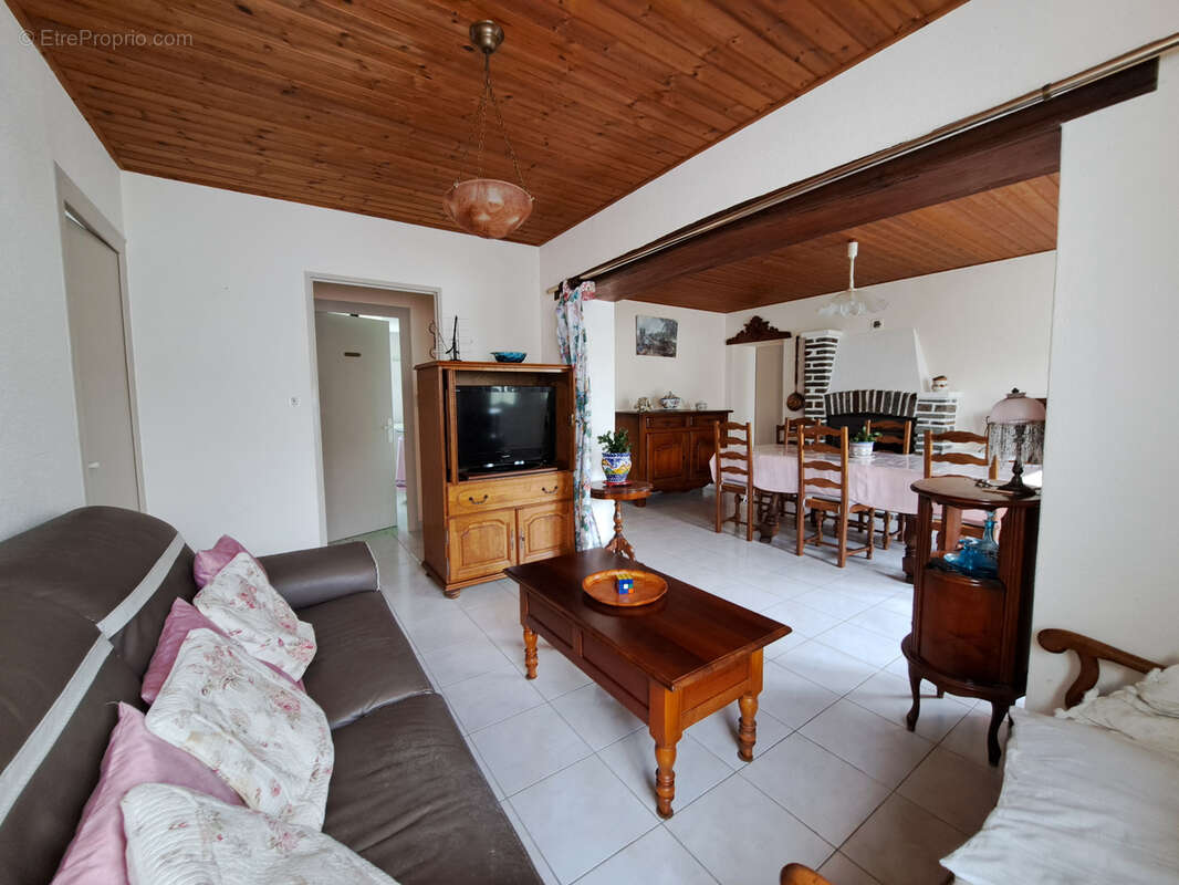 Maison à LE LOROUX-BOTTEREAU