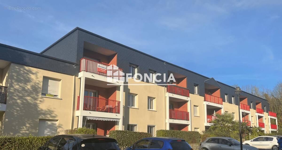 Appartement à LA RIVIERE-SAINT-SAUVEUR