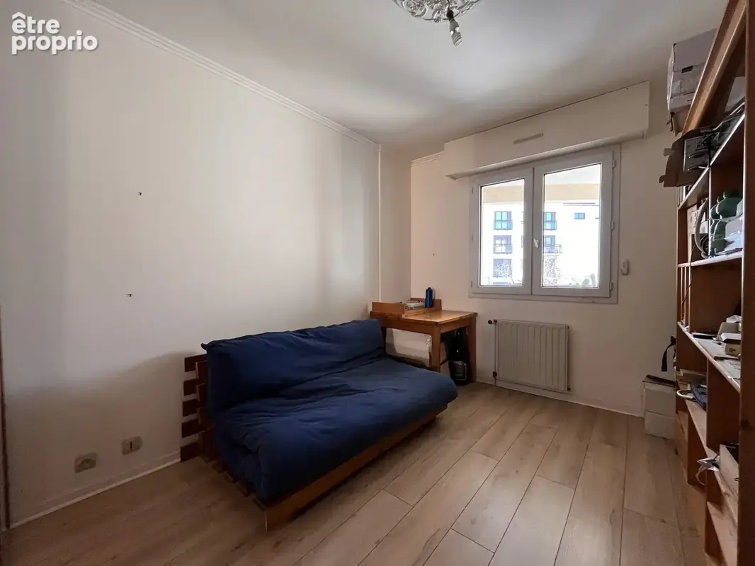 Nantes Centre - quartier Viarme - Grand Appartement T3 - Terrasse - Garage boxé - Cave - photo 15