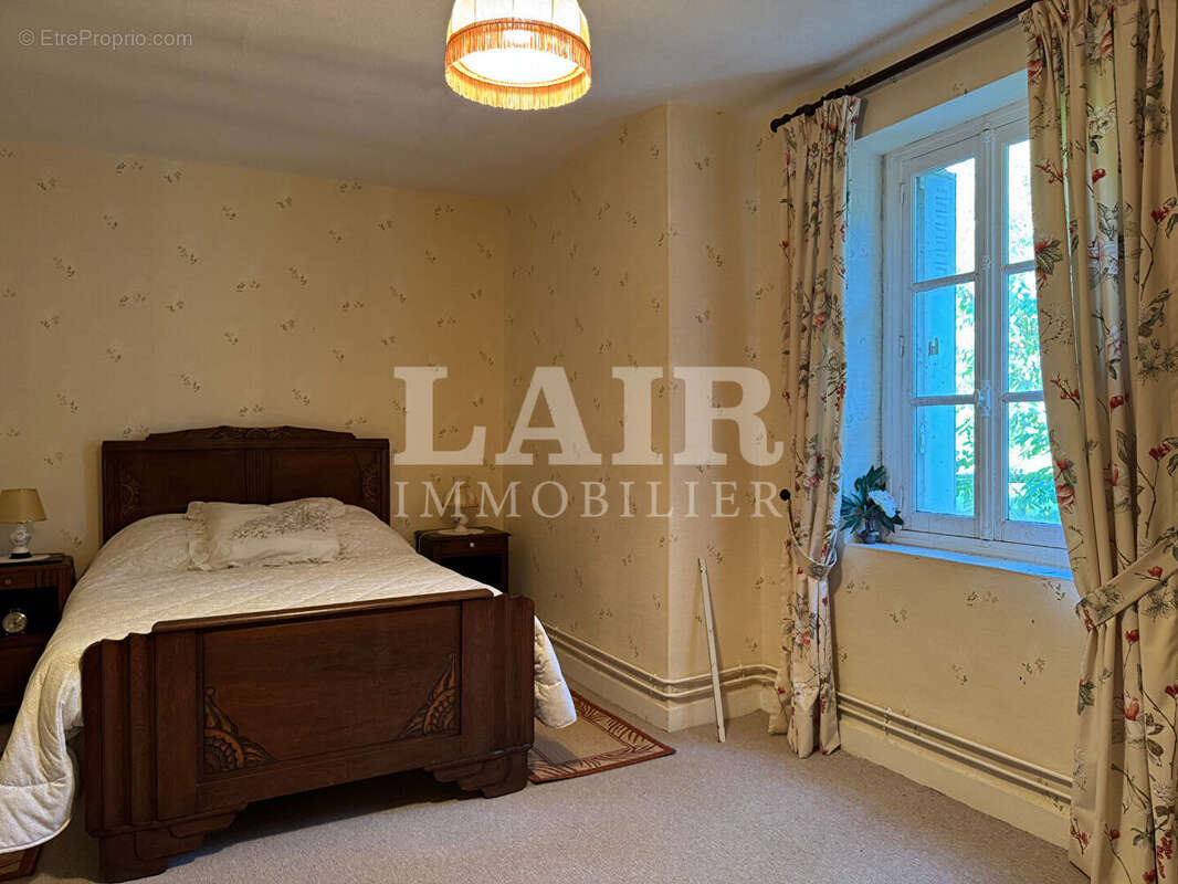 Maison à MOULINS-LA-MARCHE