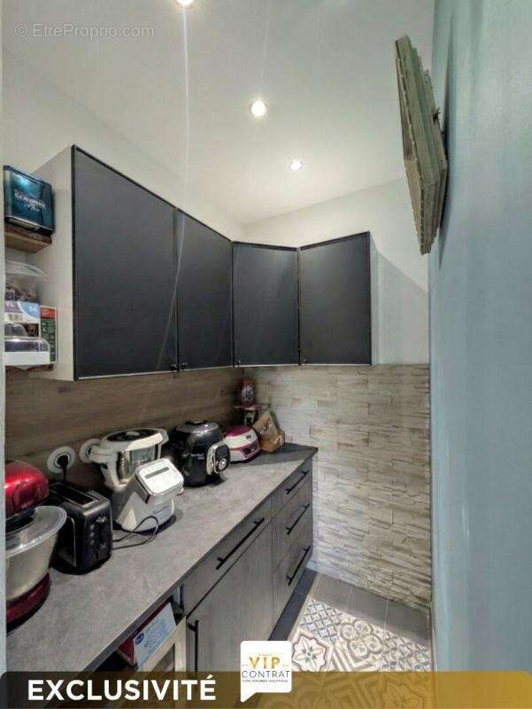 Maison à BRIZAMBOURG