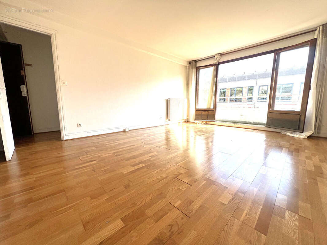 Studio lumineux avec extérieur aux portes de paris - photo 3