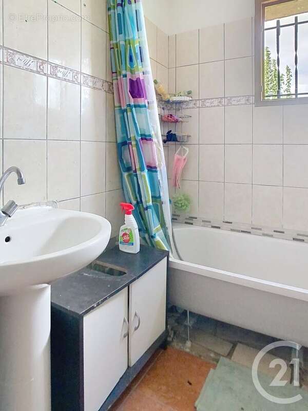 Maison à LA CHAPELLE-RABLAIS