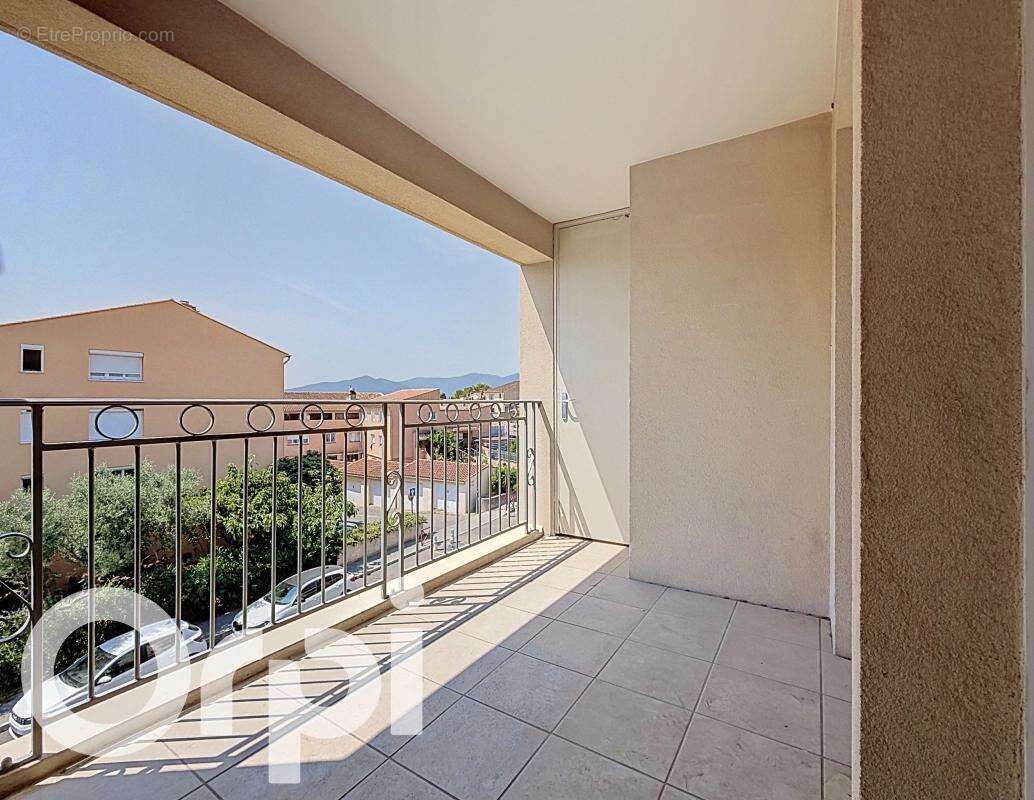 Appartement À Vendre Puget sur Argens Résidence VILLA D'ARGENS - photo 2