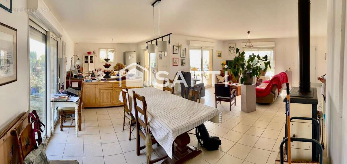 Maison 210 m² à Fieux  - photo 4