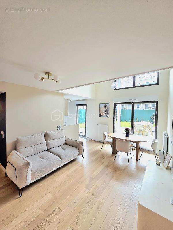 Appartement à RUEIL-MALMAISON