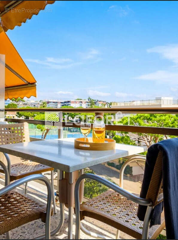 Appartement à SAINT-LAURENT-DU-VAR