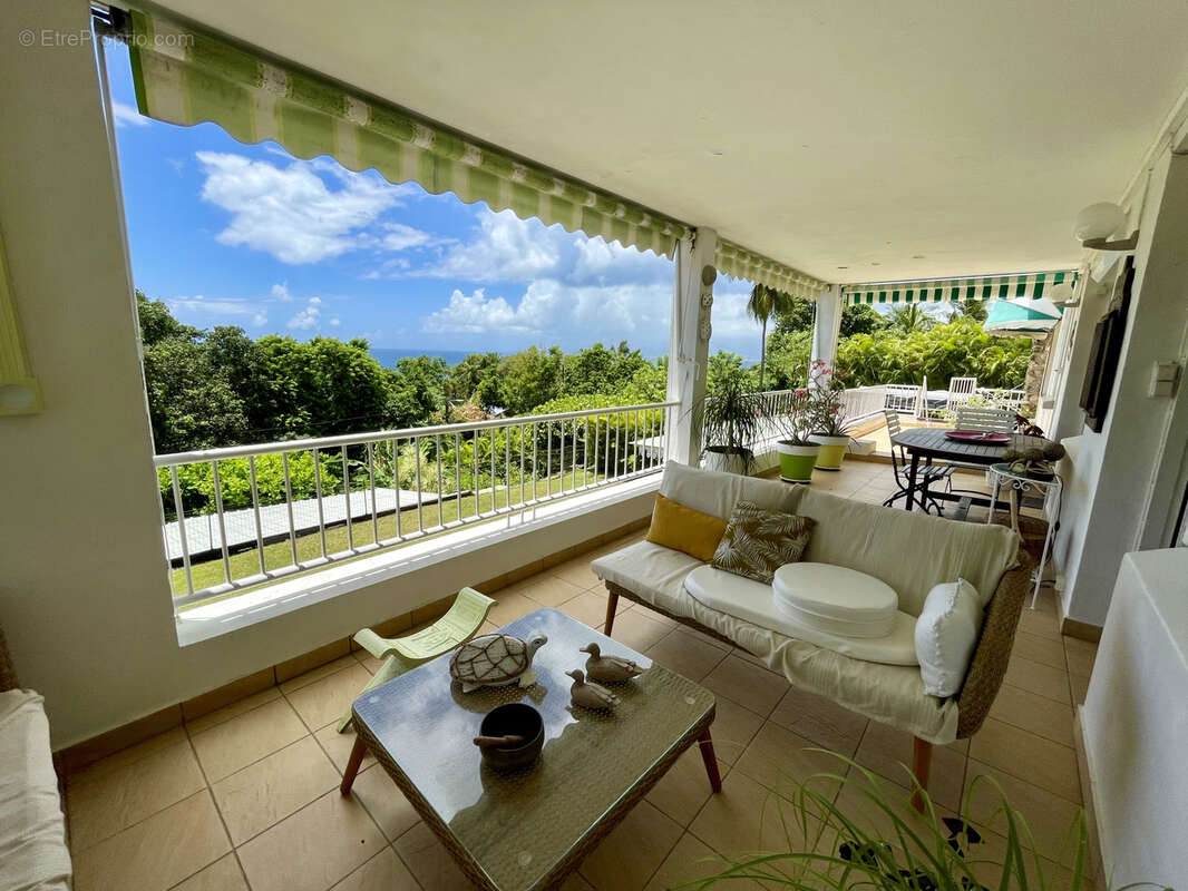 Magnifique propriete t5 + appartement t2 avec piscine vue mer centre du gosier - photo 8