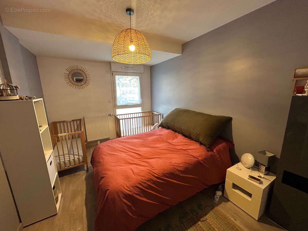 Appartement à CHARBONNIERES-LES-BAINS