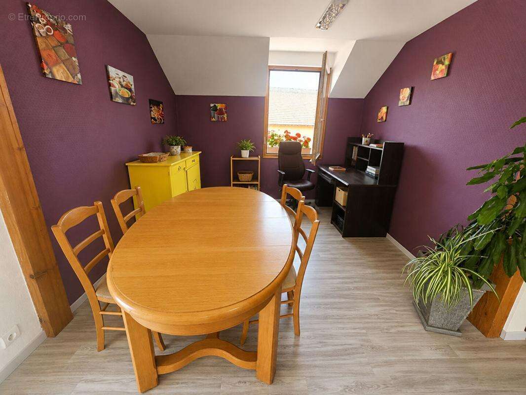 Ensemble Immobilier - Maison + Appartement rénové - Type F7 - POSSIBILITE COMMERCE - Girmont Val-d'Ajol (88) - photo 2