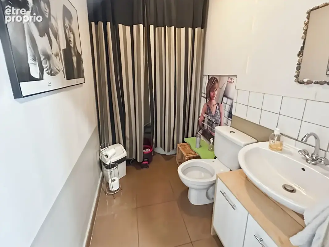 Local commercial 69m² à vitrolles - photo 8