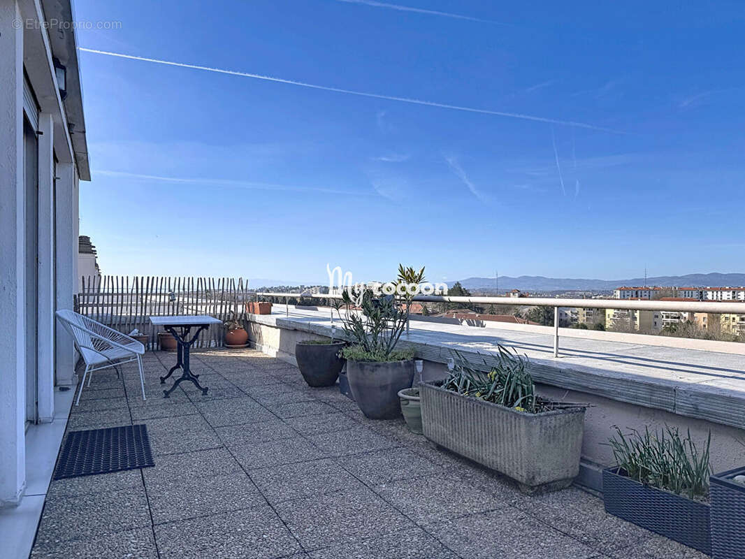 Appartement à LYON-5E