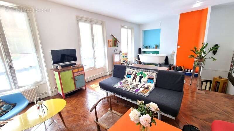 Appartement à PARIS-9E