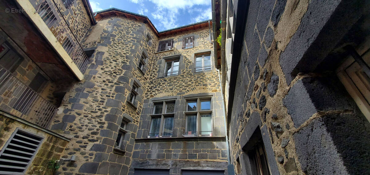 Appartement à SAINT-FLOUR