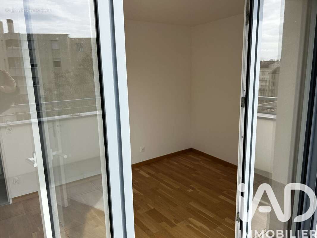 Photo 8 - Appartement à VILLEURBANNE