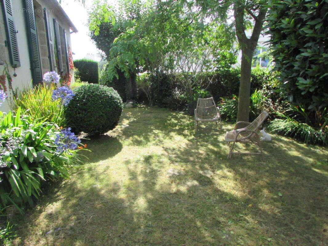 Maison à PLOUGASNOU