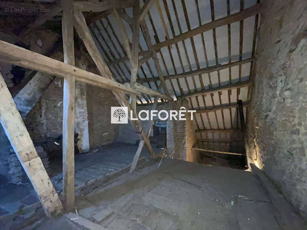 Maison à LONS-LE-SAUNIER