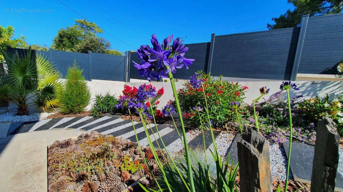 Maison à SAINT-GEORGES-DE-DIDONNE