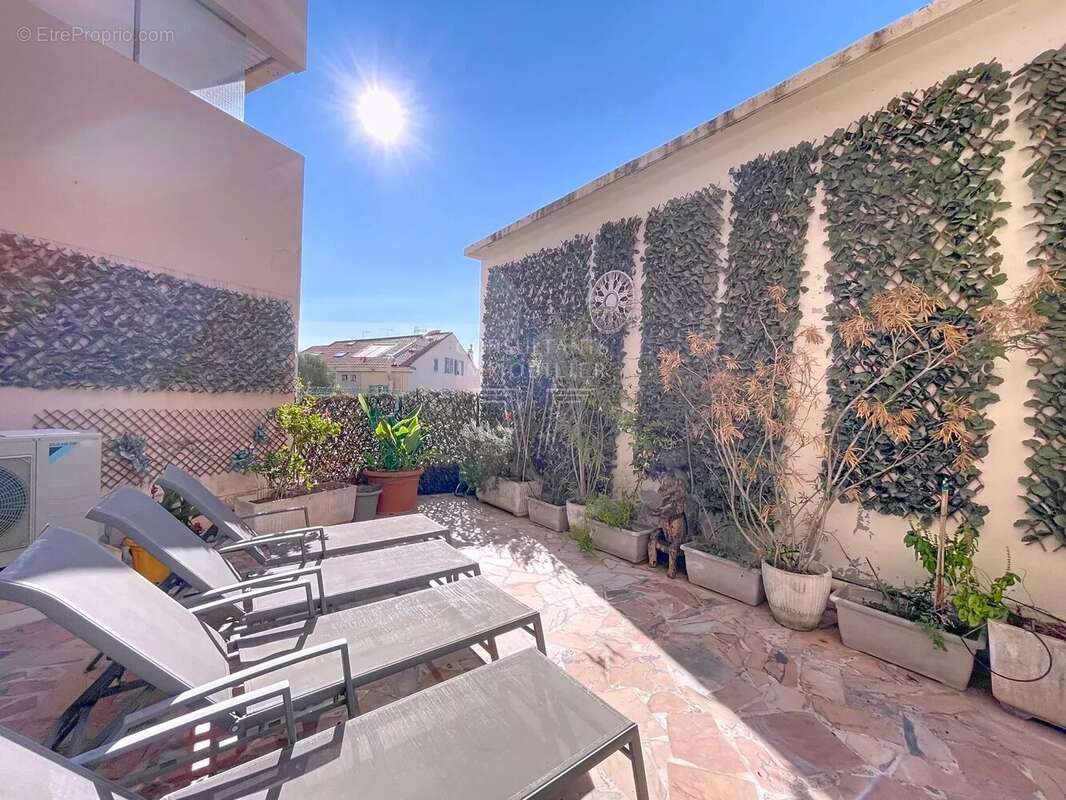 Appartement à CANNES