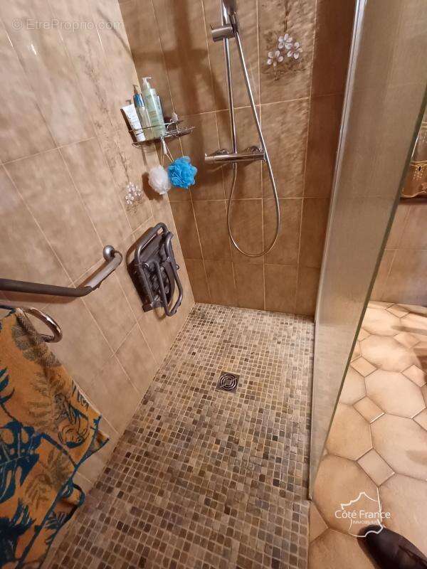 Maison à SAINT-PRIVAT