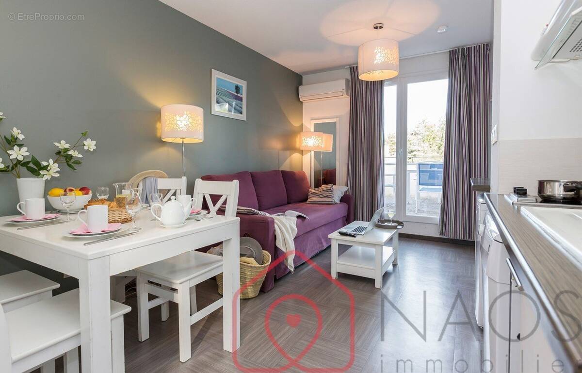 Appartement à GREOUX-LES-BAINS