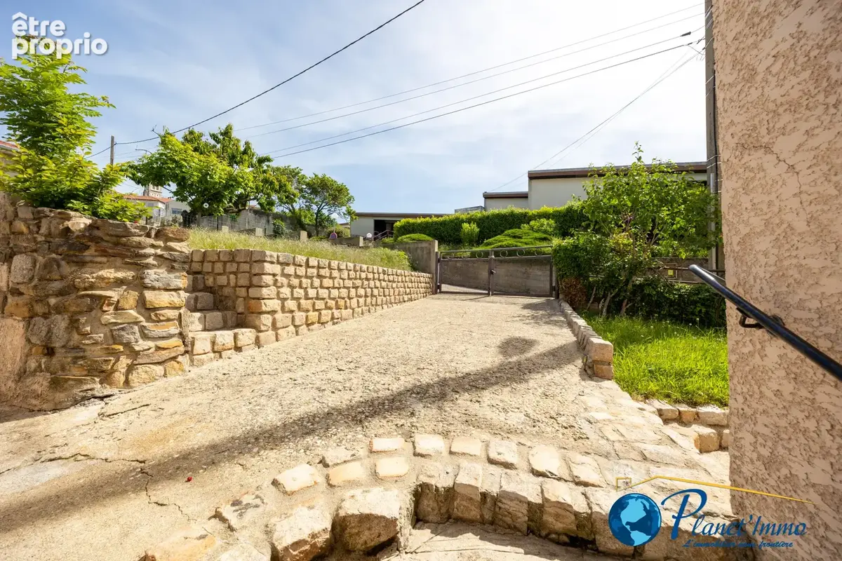 Sorbiers Bourg. Maison individuelle de 115m2 avec terrain de 441m2 - photo 16