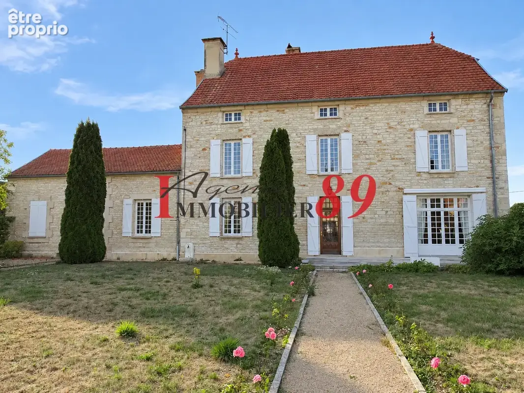 Village situé au Nord Est de CHATILLON SUR SEINE - photo 1