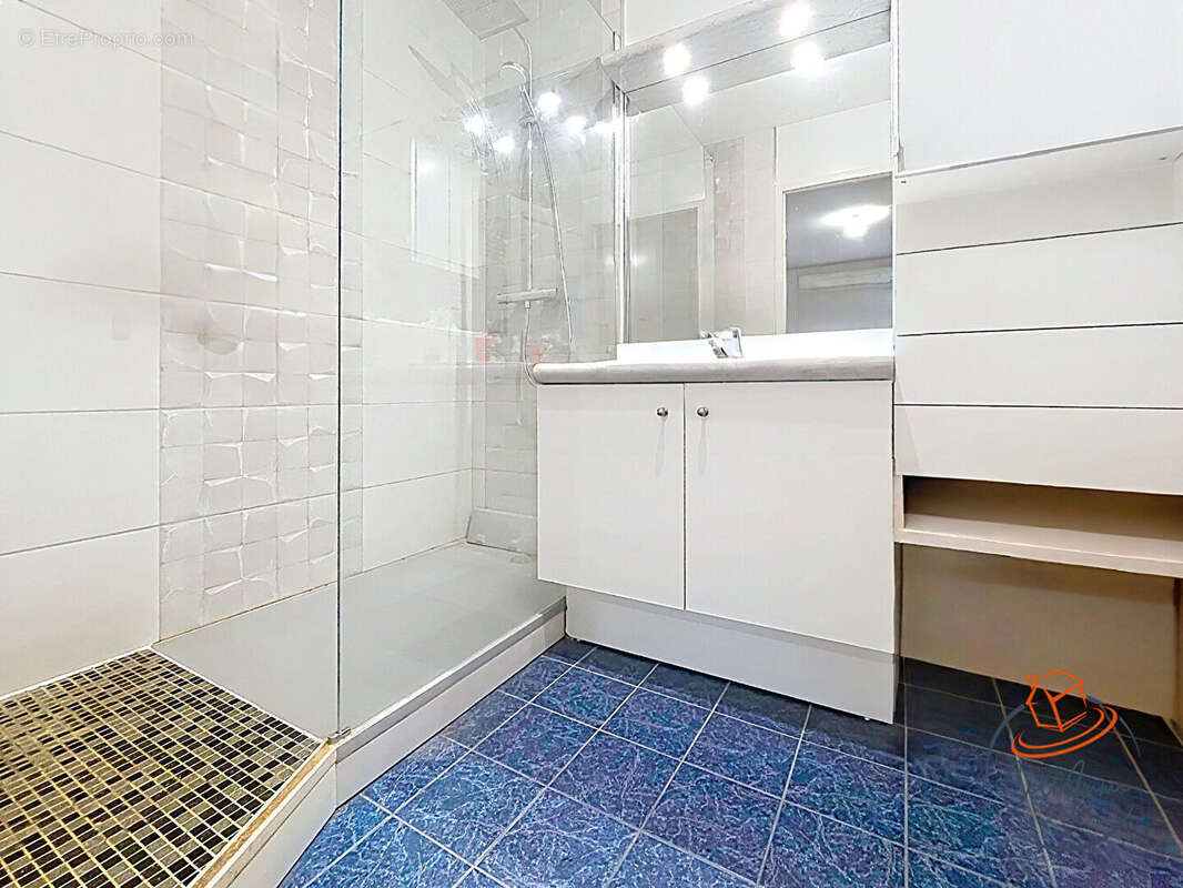 Appartement à SERGY