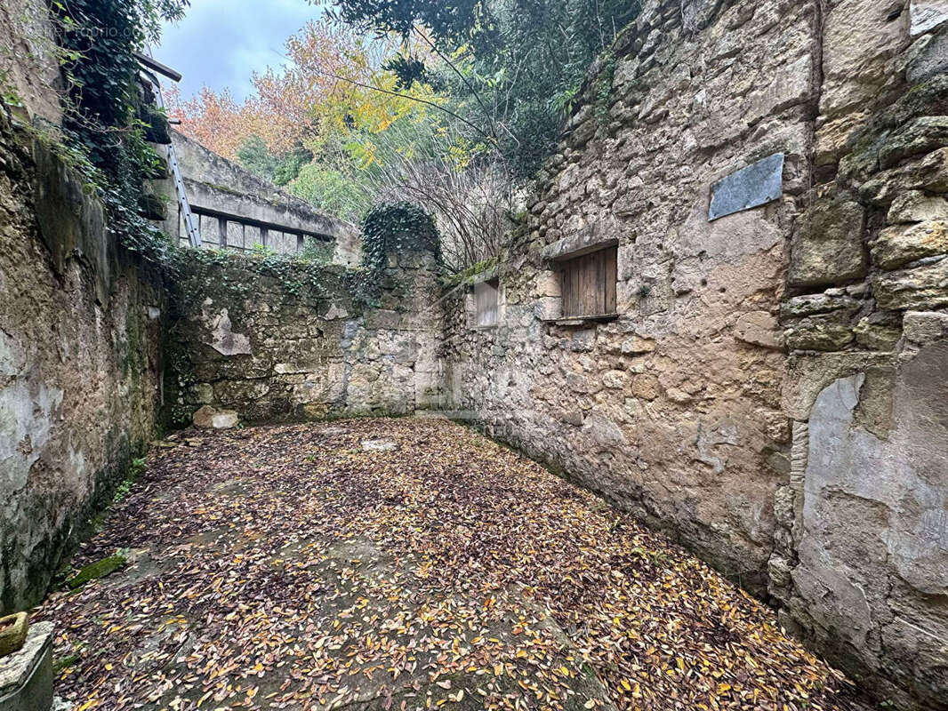 Maison à BAYON-SUR-GIRONDE
