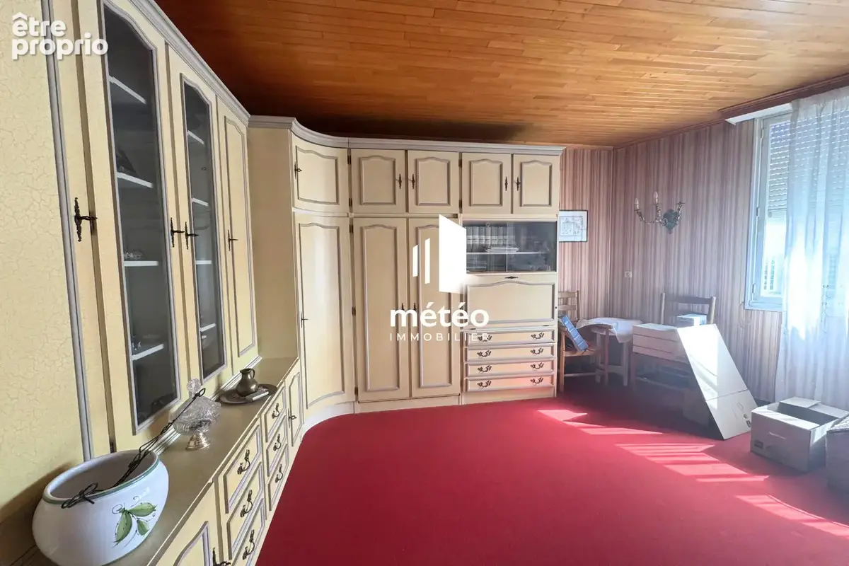 Magasin 155 m² + Appartement 140 m² à Luçon, centre-ville ! - photo 11