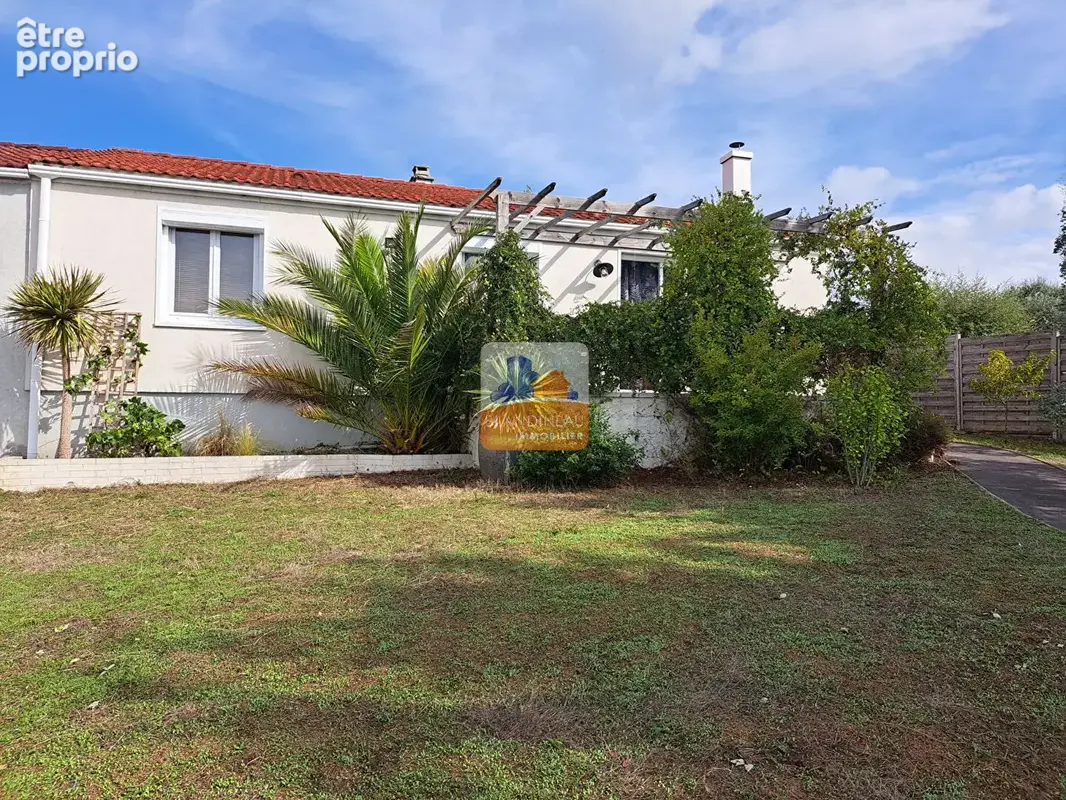 BRAINS Maison  4 CHAMBRES  92 m2  et 101 m² au sol - photo 17