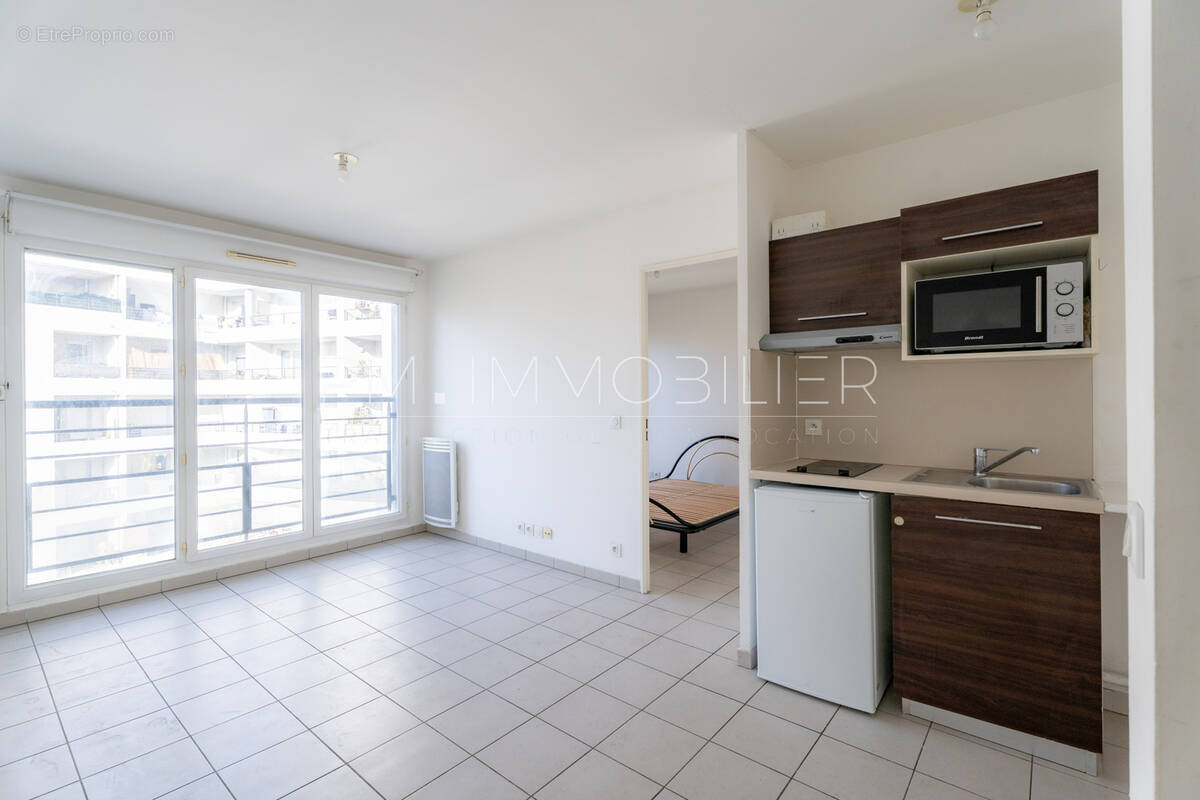Appartement à MARSEILLE-3E